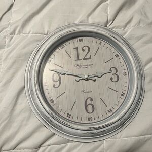 Clock for home decode aesthetic